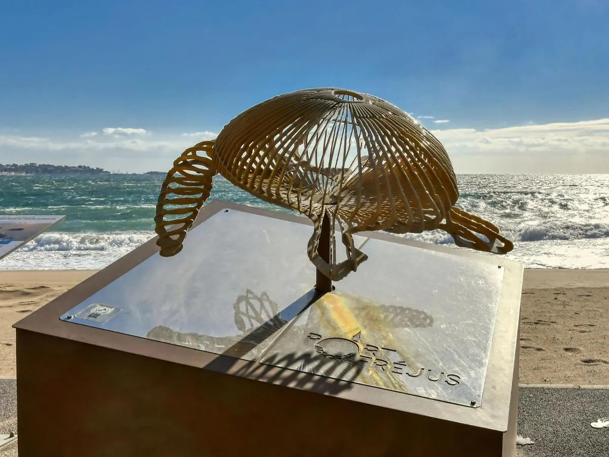 Apartment Quartier Latin-13 By Interhome Frejus