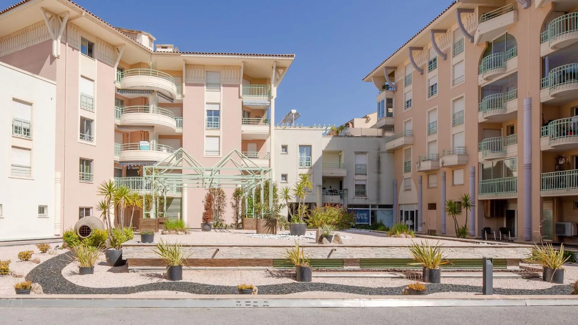 Apartment Quartier Latin-13 By Interhome Frejus